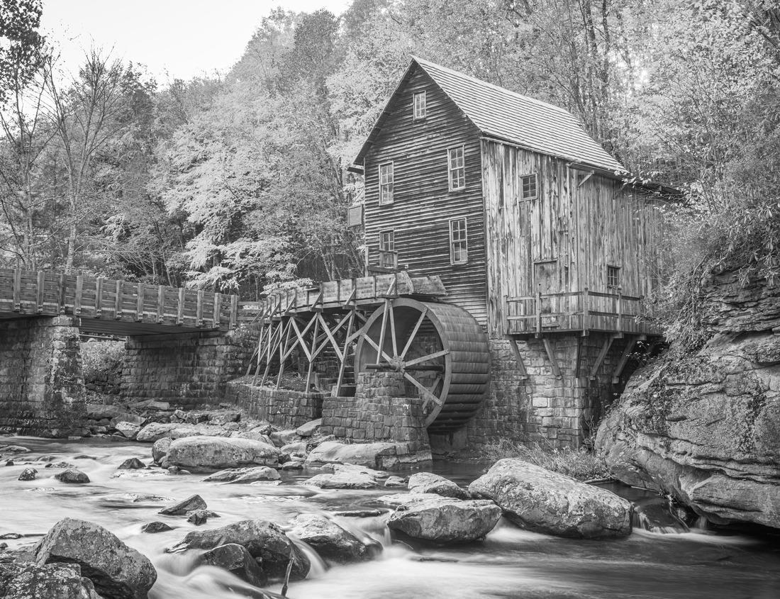 Noah Jigsaw Puzzle Huntsville, Alabama, USA park and downtown cityscape at dusk in black white 1000 pieces