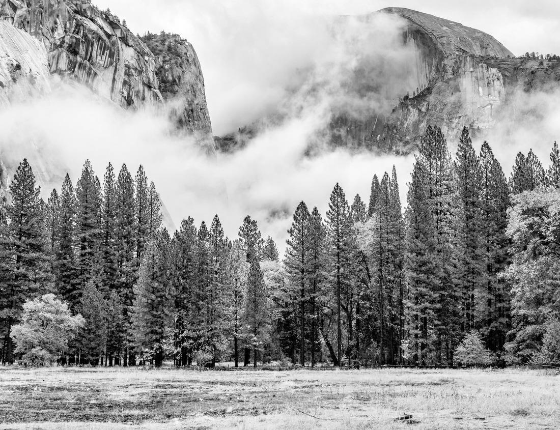 Noah Jigsaw Puzzle Locarno, Madonna del Sasso, Lago Maggiore in black white 1000 pieces