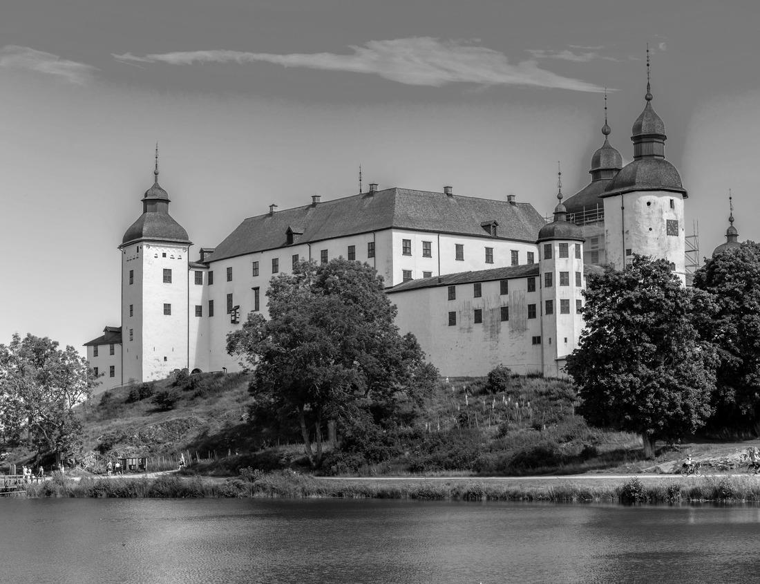 Noah Jigsaw Puzzle High angle view of old town in Opole, Poland, from the Piast Tower in black white 1000 pieces