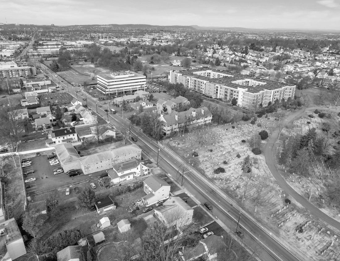 Noah Jigsaw Puzzle Kyoto, Japan at Kinkaku-ji, The Temple of the Golden Pavilion at dusk in black white 1000 pieces