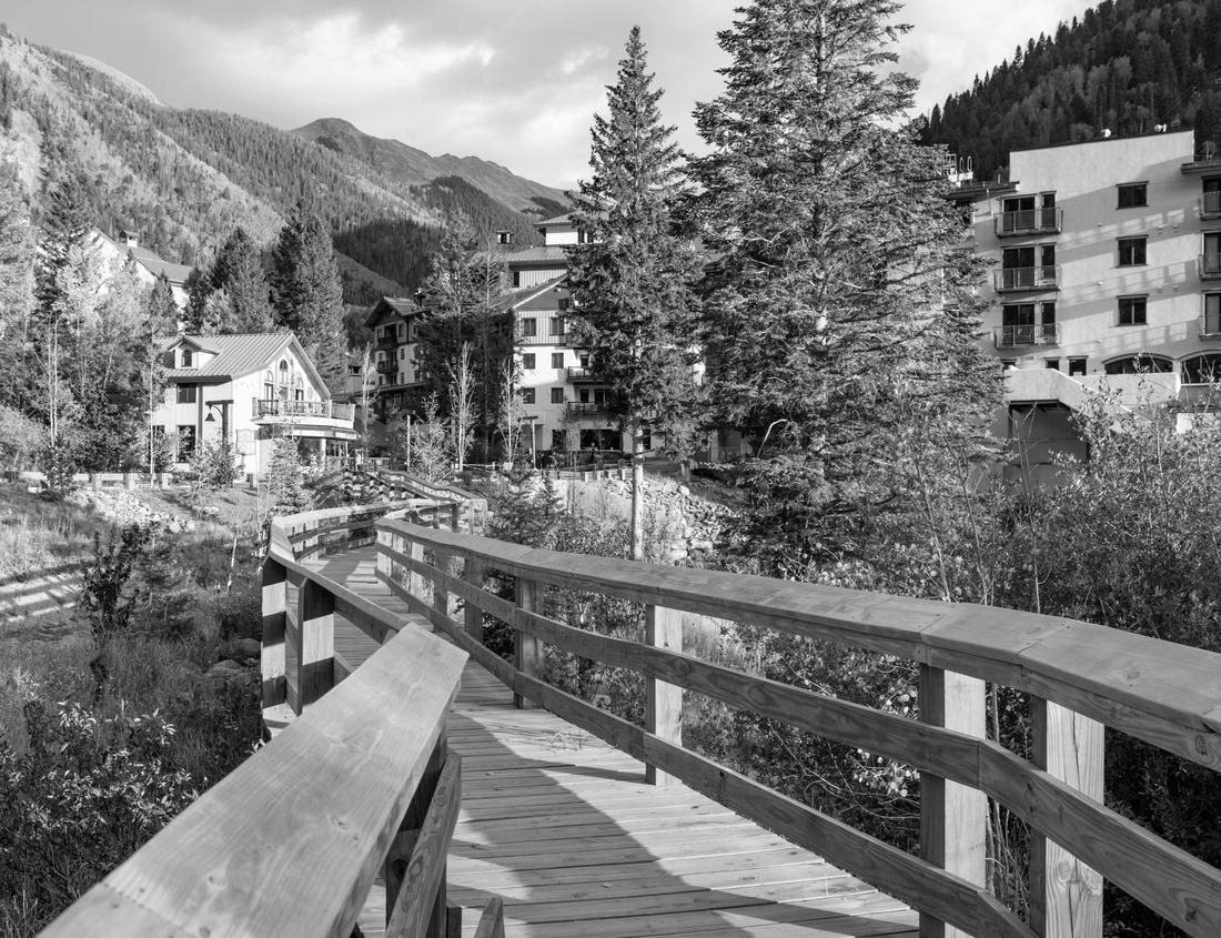 Noah Jigsaw Puzzle Dramatic colorful sunrise over Mount Hood and foggy Portland Oregon city downtown in black white 1000 pieces