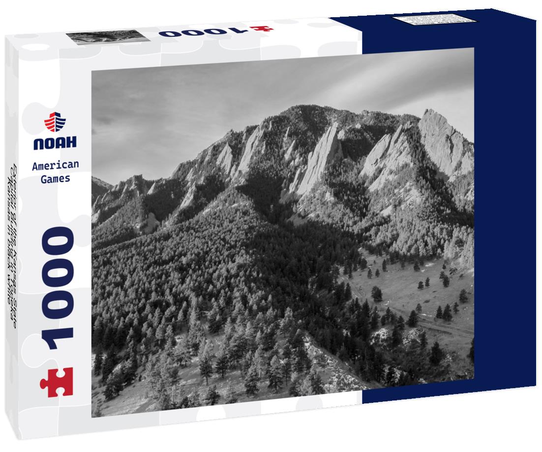 Noah Jigsaw Puzzle Exterior of the Kansas State Capital Building in Topeka, Kansas in black white 1000 pieces