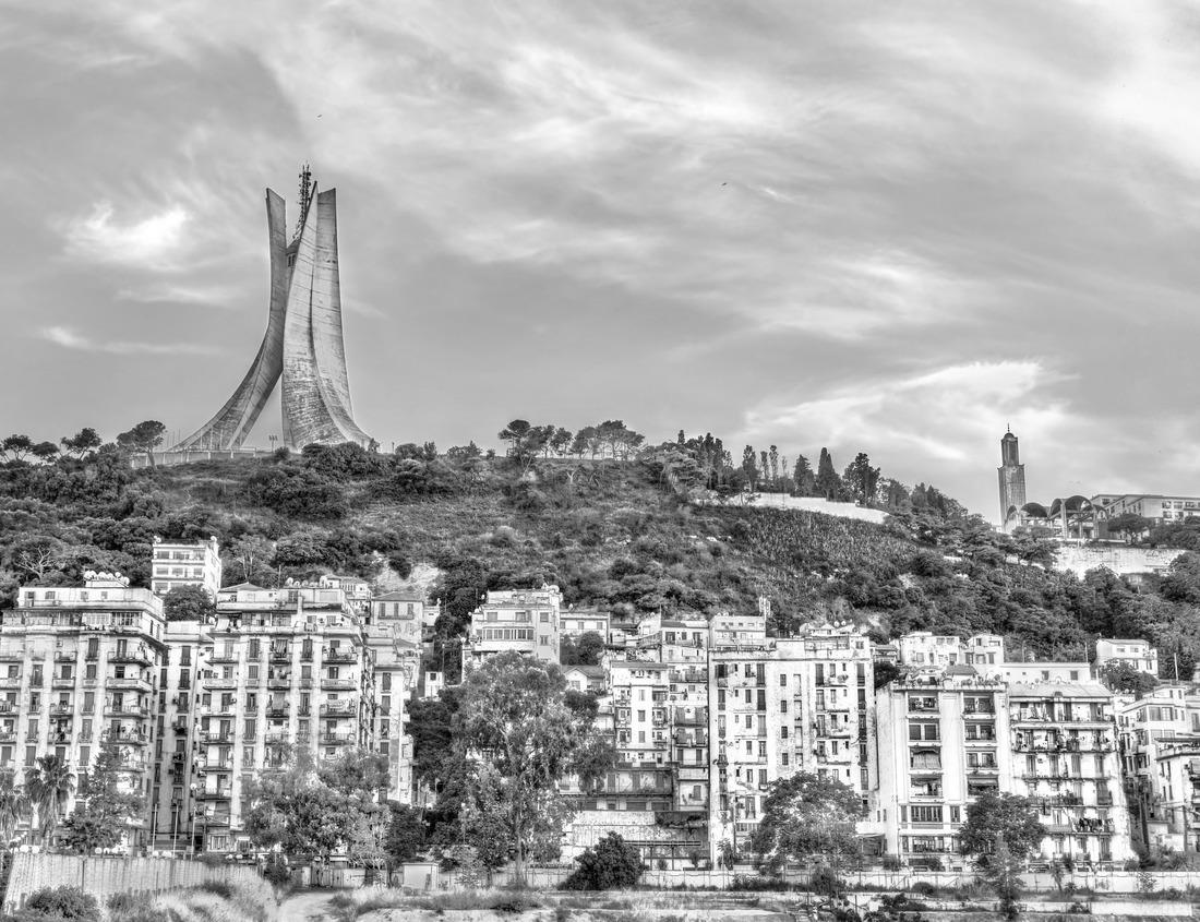 Noah Jigsaw Puzzle City Tuttlingen in south Germany in summer time in black white 1000 pieces