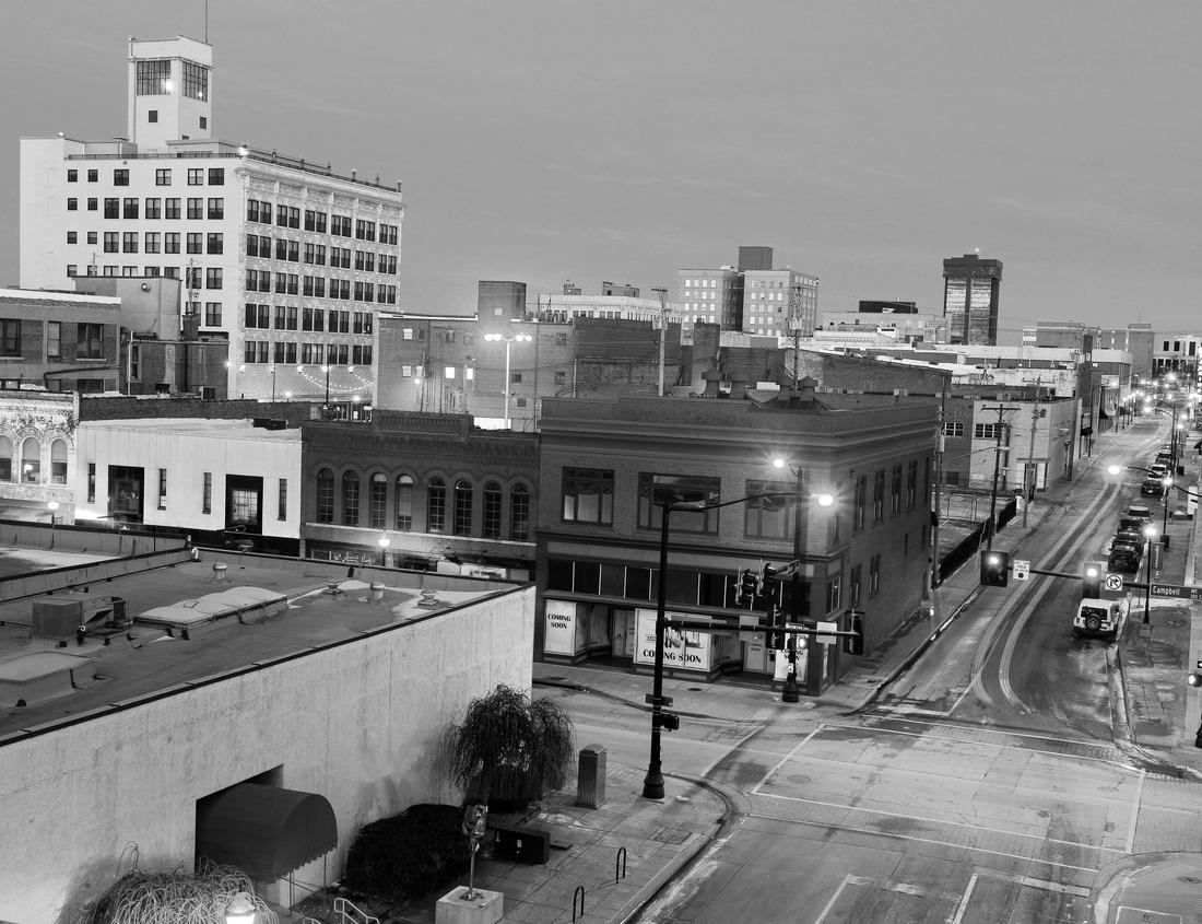 Noah Jigsaw Puzzle At the old townhall of Bad Vilbel, Hessen, Germany in black white 1000 pieces