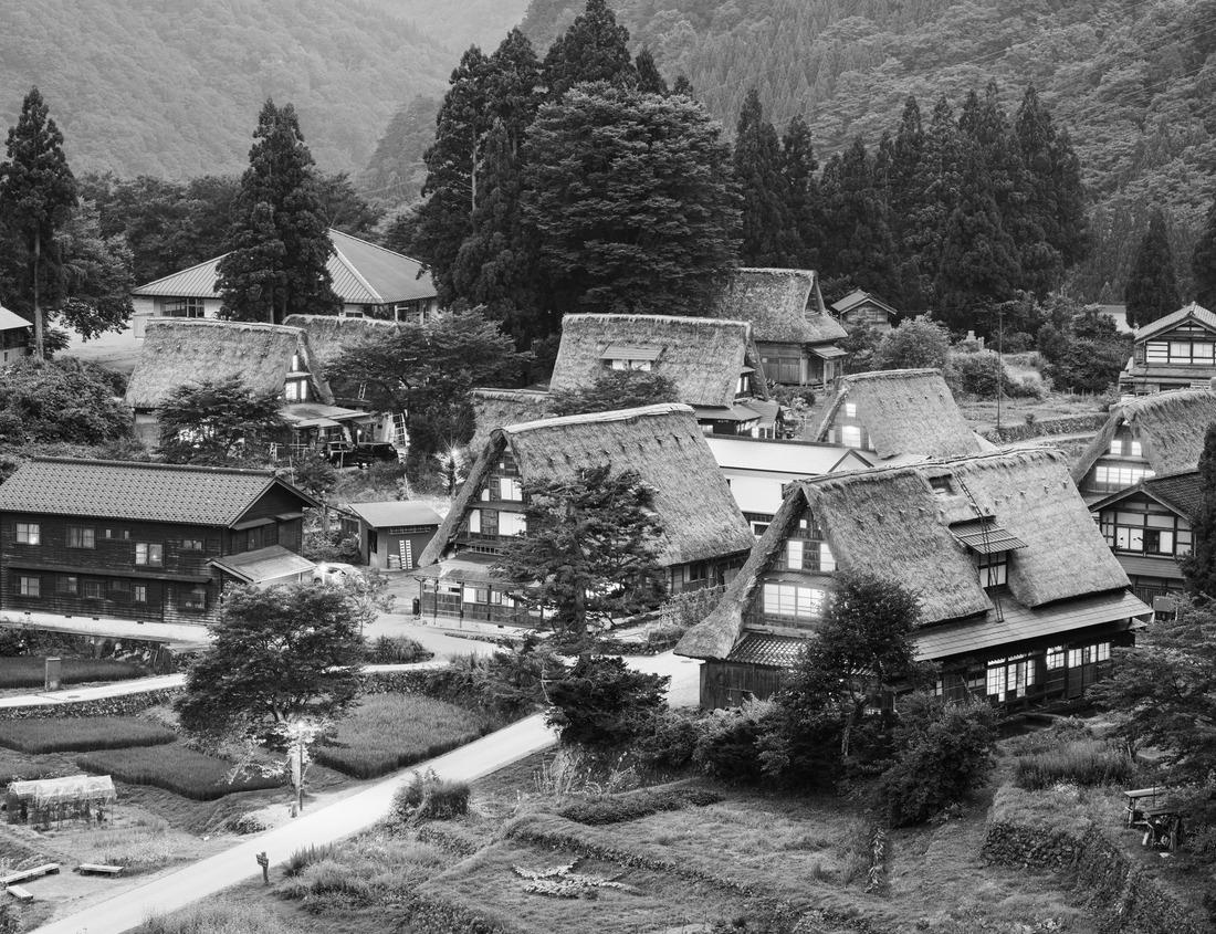 Noah Jigsaw Puzzle Downtown Oakland and Lake Merritt Reflections at Twilight. Oakland, Alameda County, California, USA in black white 1000 pieces