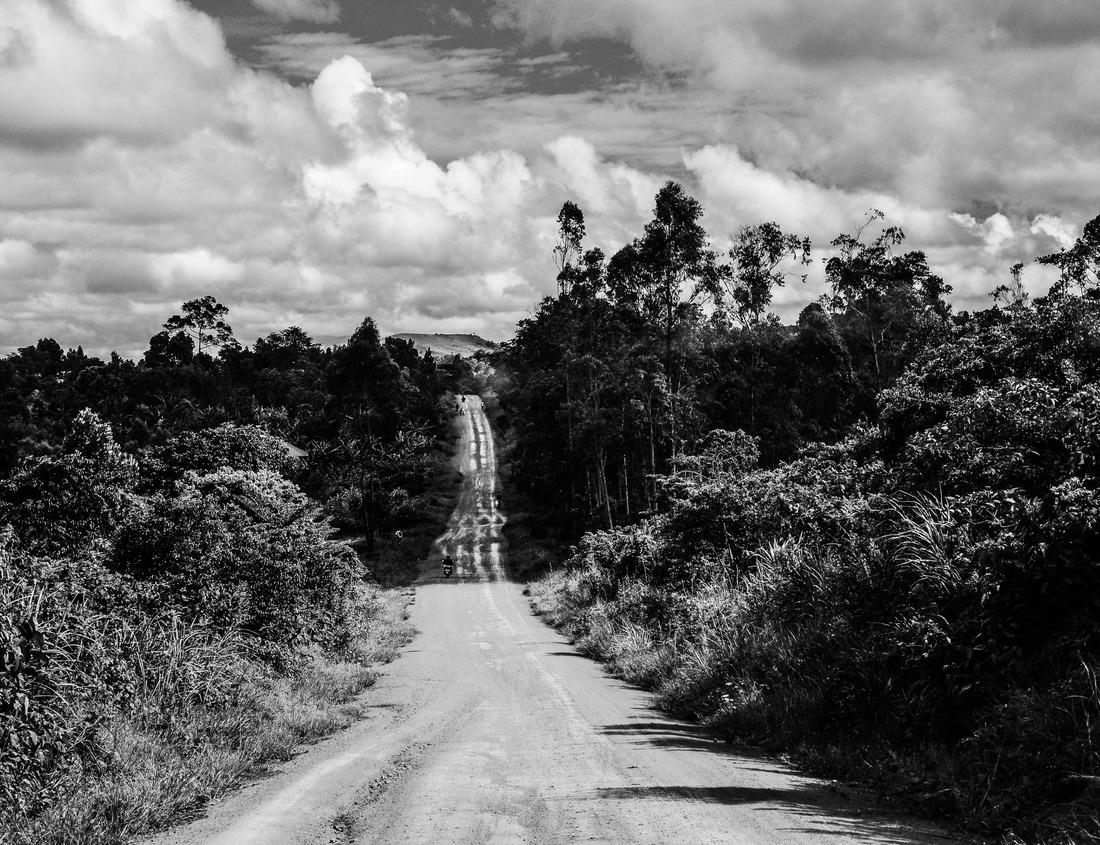 Noah Jigsaw Puzzle Alibates Flint Quarries National Monument in Texas, USA in black white 1000 pieces