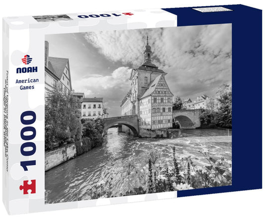 Noah Jigsaw Puzzle Town of Varenna in the Lake Como area. Italian traditional lake village in black white 1000 pieces