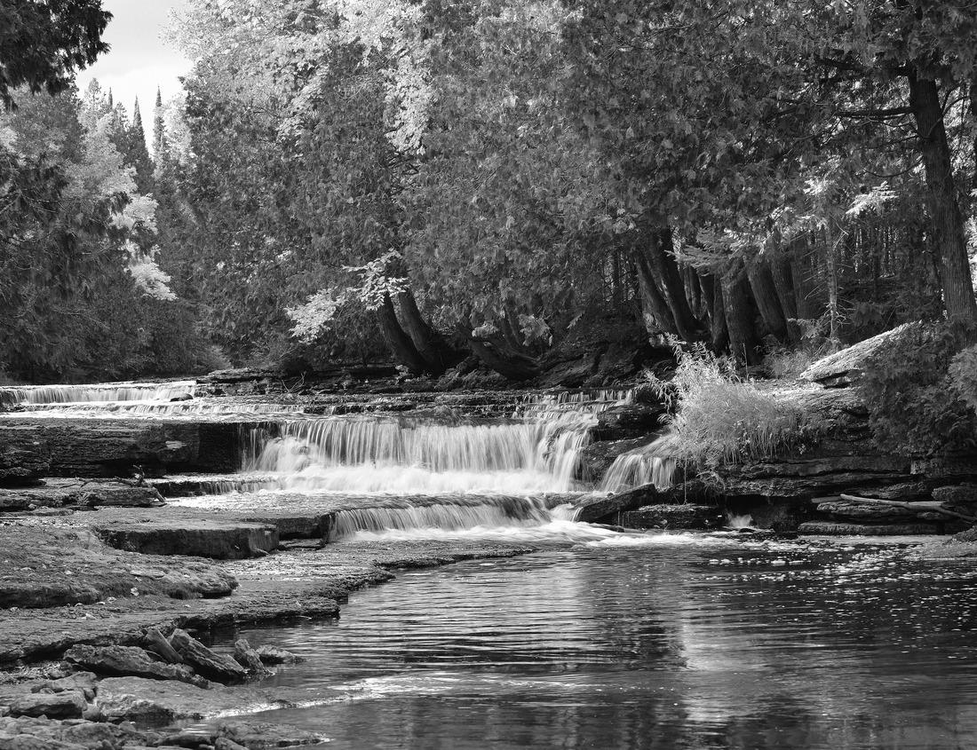 Noah Jigsaw Puzzle Kampala Uganda at sunrise in black white 1000 pieces