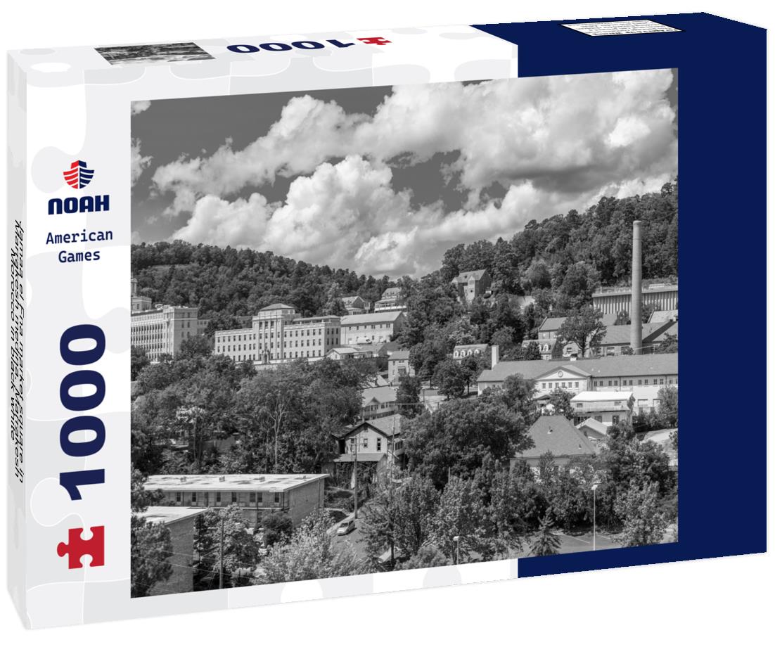 Noah Jigsaw Puzzle Jamaa el Fna market square in Marrakesh medina, Marrakesh, Morocco in black white 1000 pieces