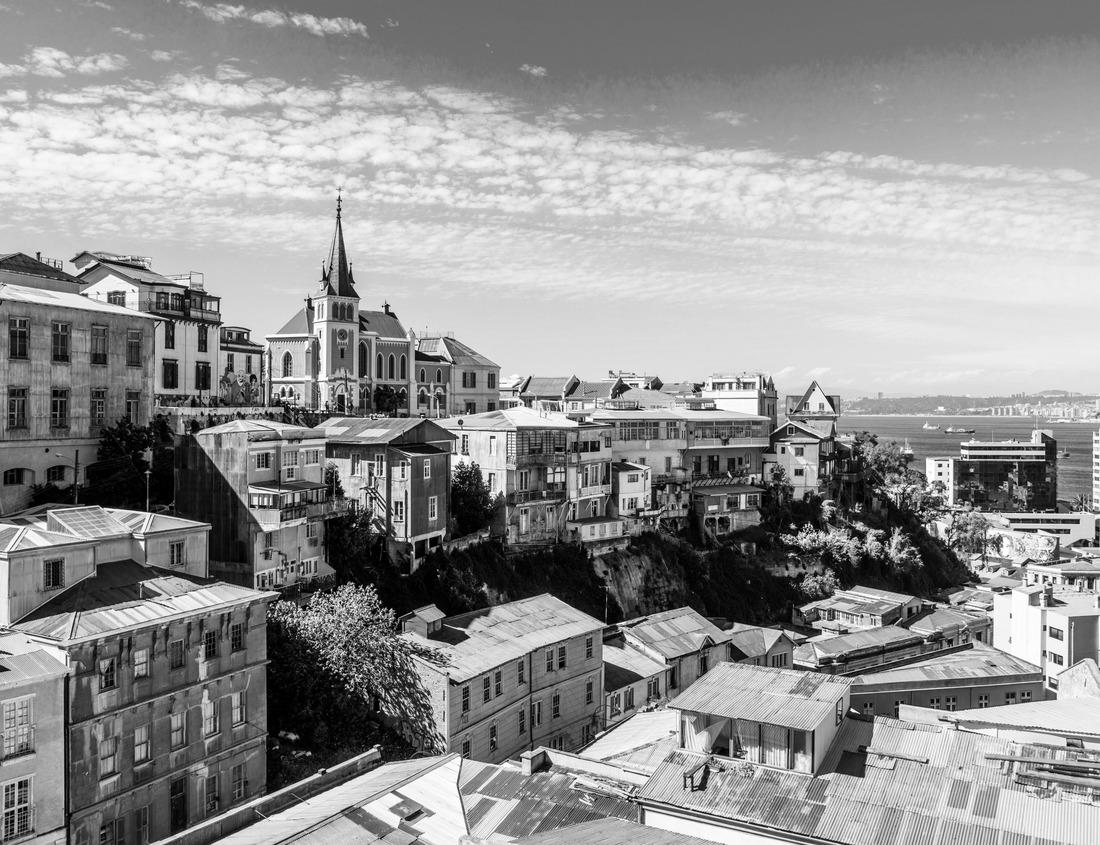 Noah Jigsaw Puzzle Baltimore streets in spring, Maryland, USA in black white 1000 pieces