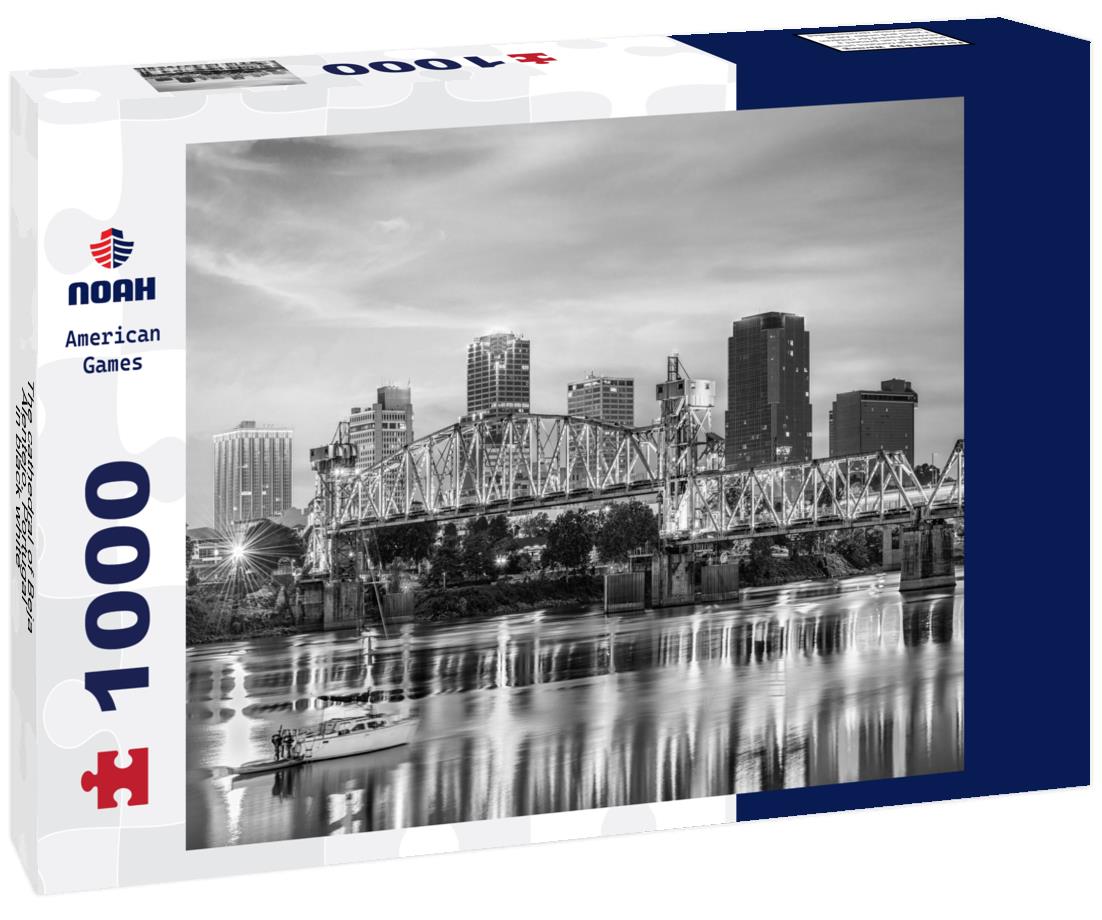 Noah Jigsaw Puzzle The cathedral of Beja, Alentejo, Portugal in black white 1000 pieces