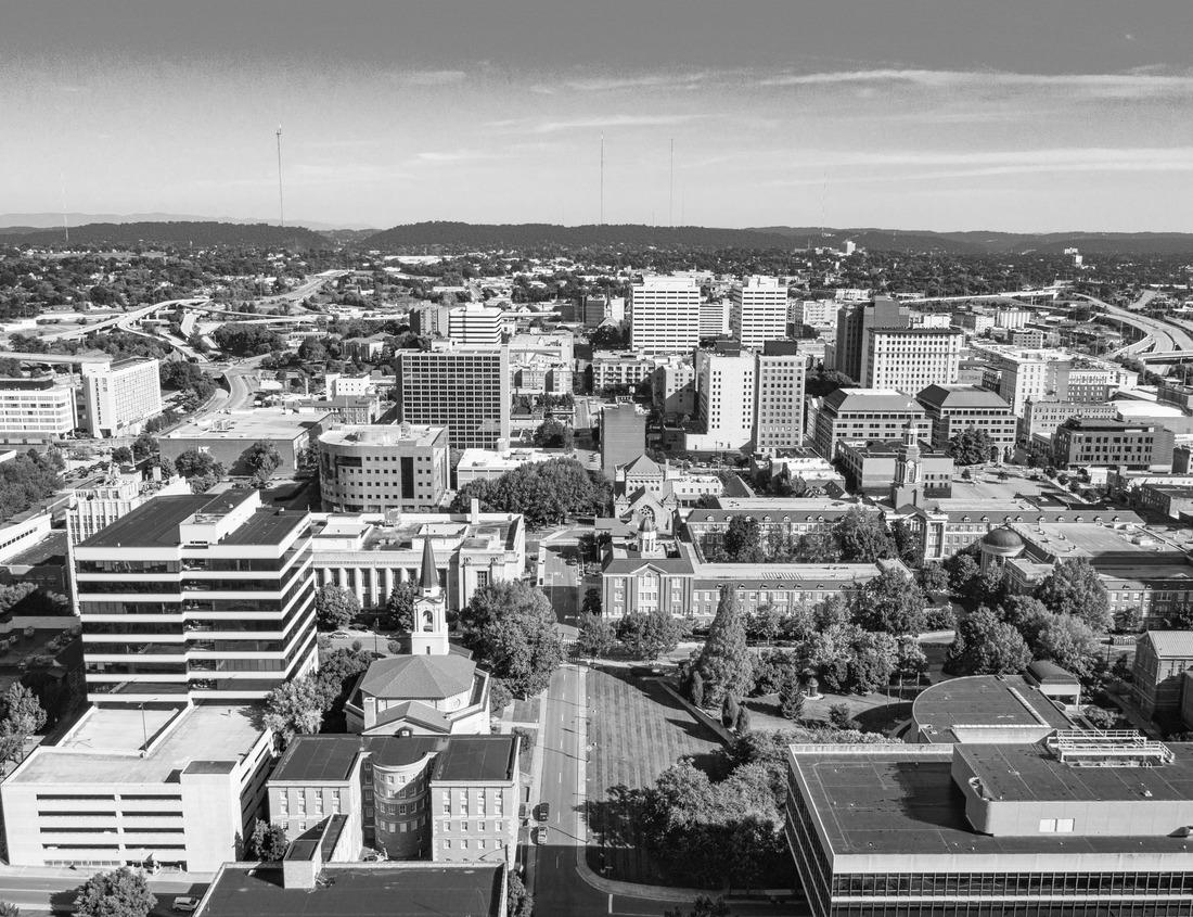 Noah Jigsaw Puzzle Knoxville downtown skyline aerial view, Tennessee. in black white 1000 pieces