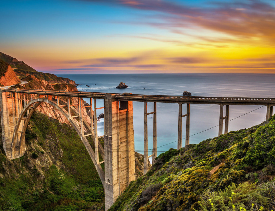 Noah Jigsaw Puzzle Bixby Bridge (Rocky Creek Bridge) and Pacific Coast Highway at sunset near Big Sur in California, USA 1000 pieces