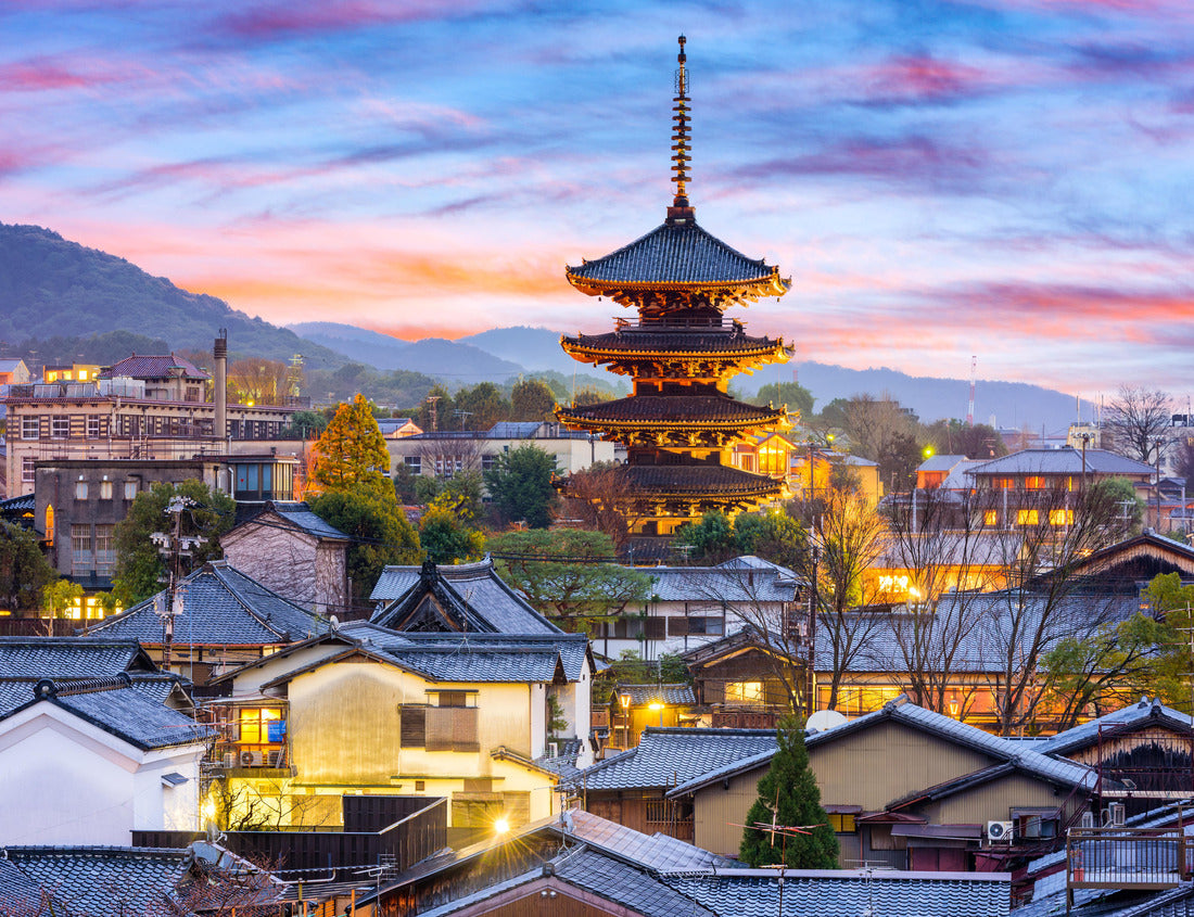 Noah Jigsaw Puzzle Kyoto, Japan cityscape in Higashiyama historic district 1000 pieces