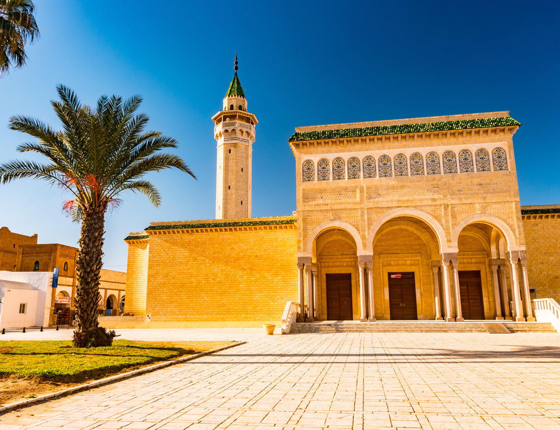 Noah Jigsaw Puzzle Bourguiba Mosque in Monastir, Tunisia. Traditional Muslim architecture 1000 pieces