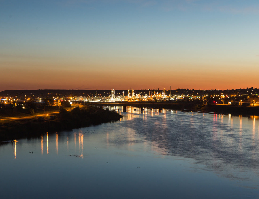 Noah Jigsaw Puzzle City lights of Great Falls, Montana over the Missouri River 1000 pieces