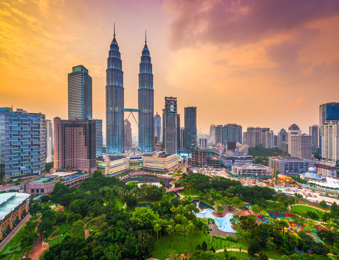 Noah Jigsaw Puzzle Kuala Lumpur, Malaysia park and skyline 1000 pieces
