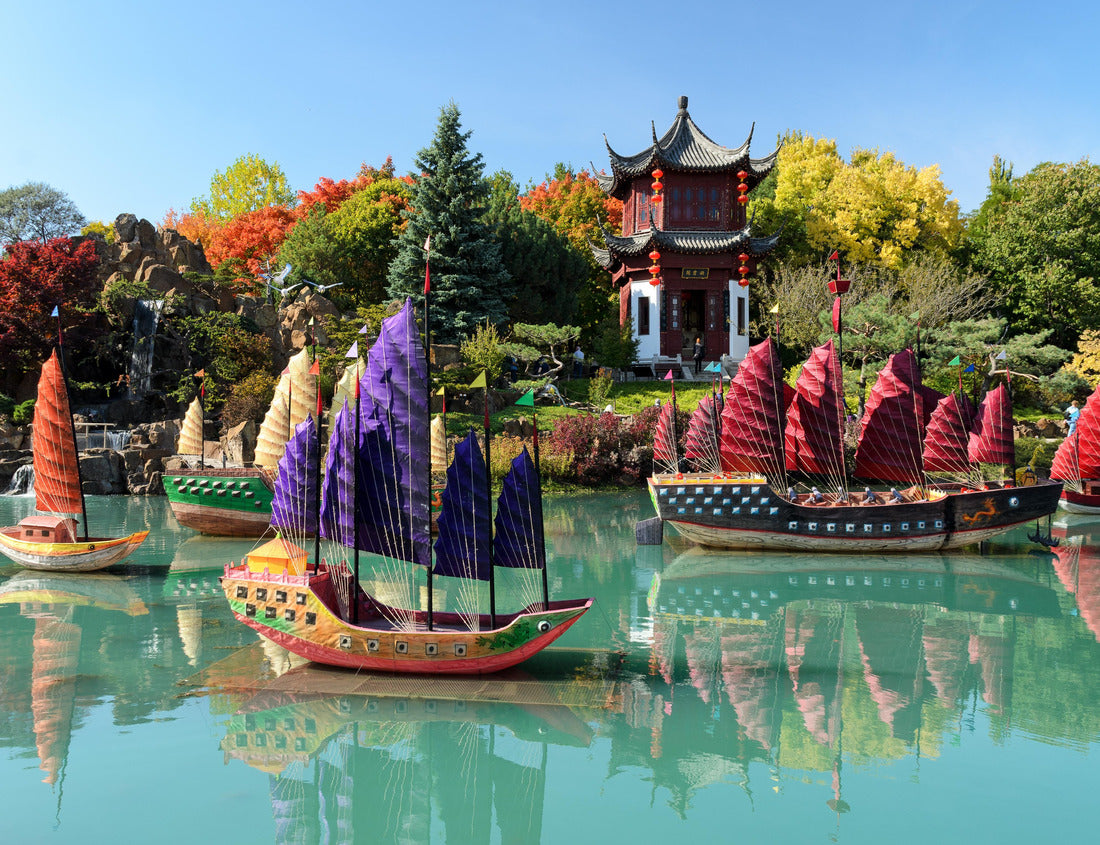 Noah Jigsaw Puzzle Montreal Botanical Garden in the fall, Quebec Province 1000 pieces