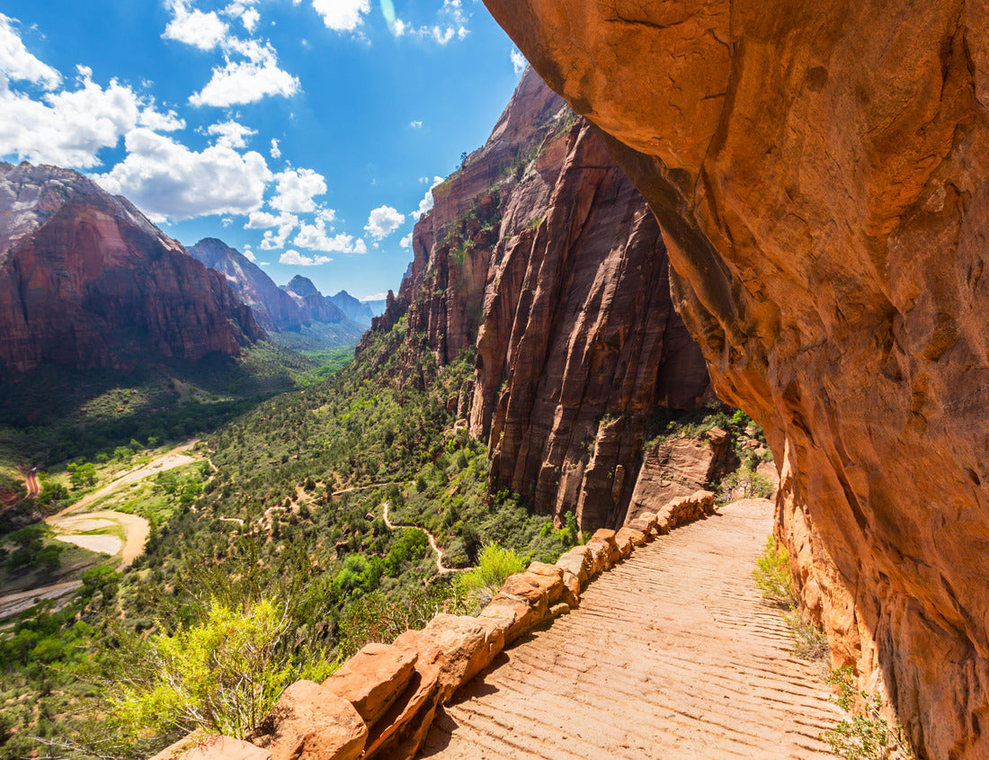 Noah Jigsaw Puzzle Beautiful scenery in Zion National Park in autumn, along the Angel's Landing trail 1000 pieces