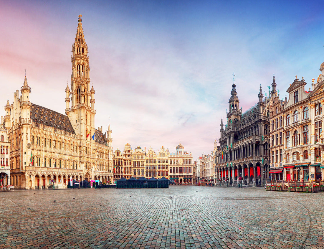 Noah Jigsaw Puzzle Brussels, Grand Place in beautiful summer sunrise, Belgium 1000 pieces