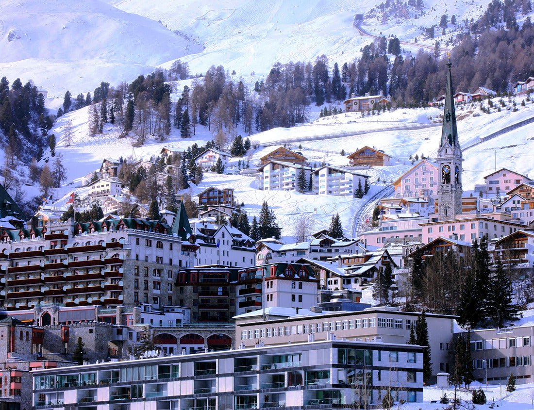 Noah Jigsaw Puzzle Luxurious alpine resort of St. Moritz, Switzerland 1000 pieces