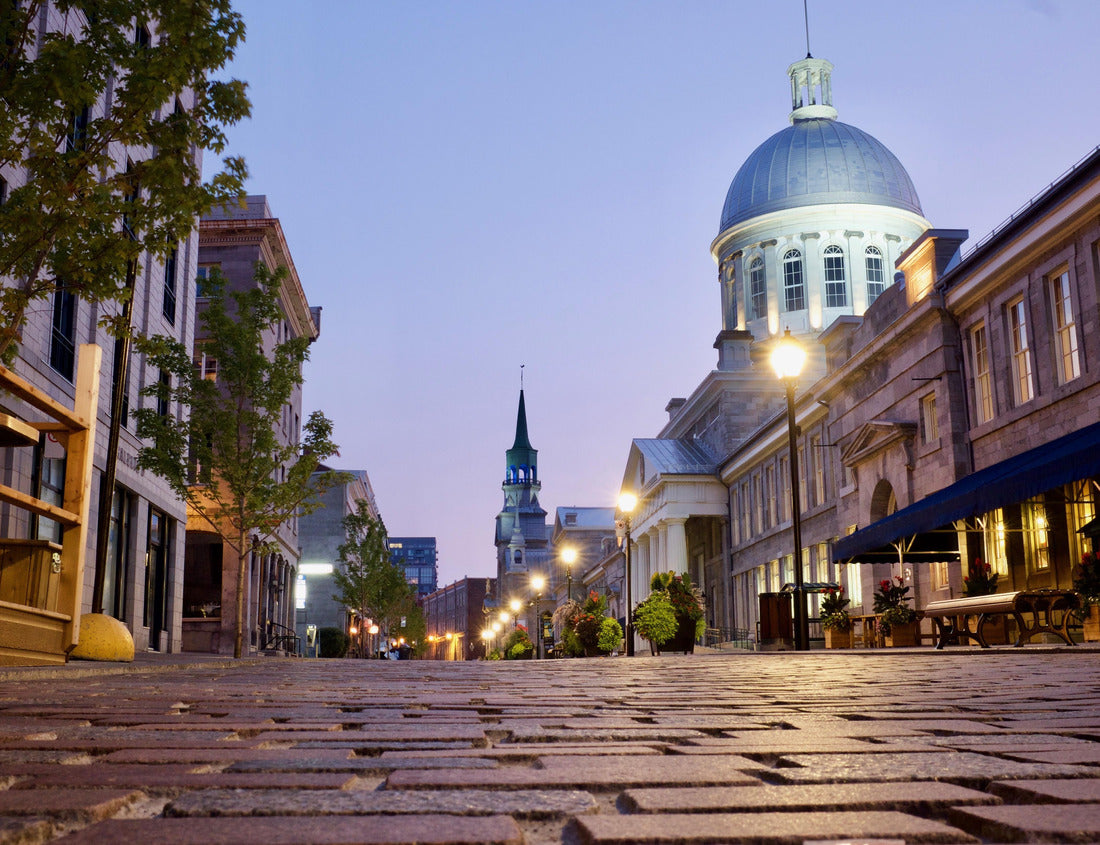Noah Jigsaw Puzzle Cobbled Street at Dawn in Old Montreal 1000 pieces
