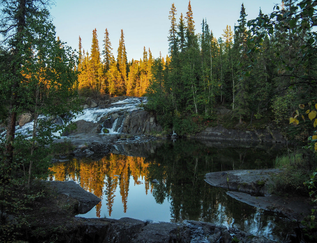 Noah Jigsaw Puzzle Cameron Falls just outside of Yellowknife, Northwest Territories of Canada in the autumn afternoon 1000 pieces