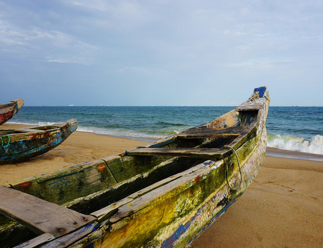 Noah Jigsaw Puzzle Colored fishing boats on the sand at the beach of Lome in Togo 1000 pieces