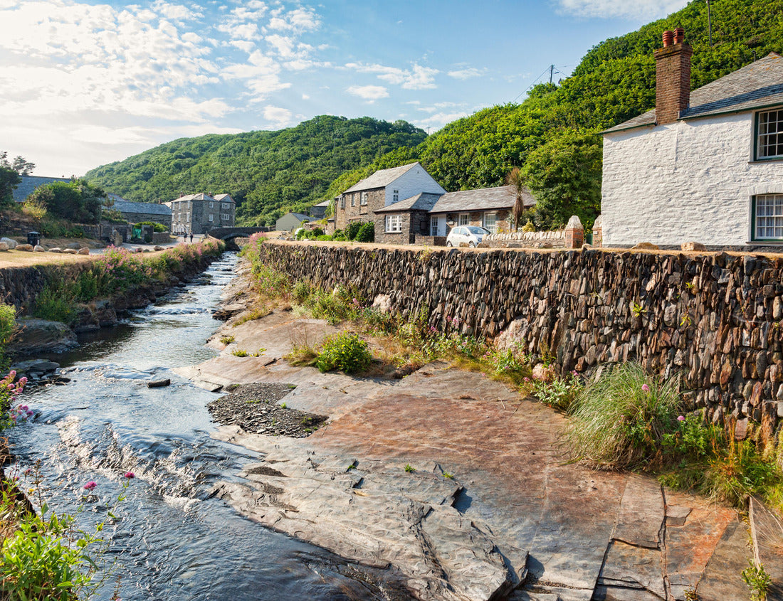 Boscastle seaside village with cottages and the River Valency in North Cornwall, United Kingdom. 1000pc PuzzleBlack and White