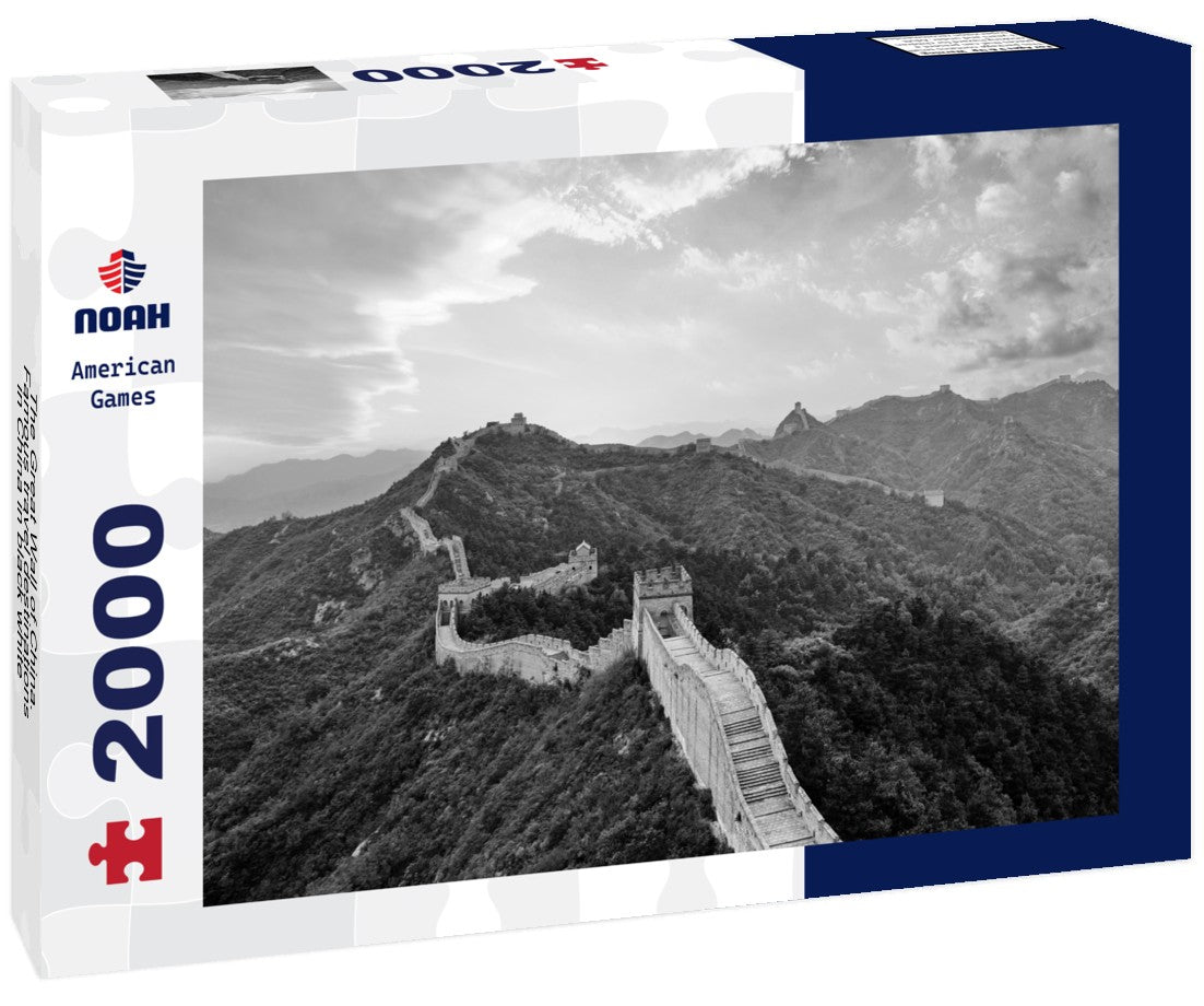 Noah Jigsaw Puzzle The Great Wall of China. Famous travel destinations in China in black white 2000 pieces