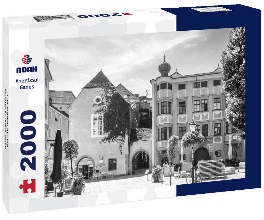 Noah Jigsaw Puzzle Old market of Linz, Austria in black white 2000 pieces