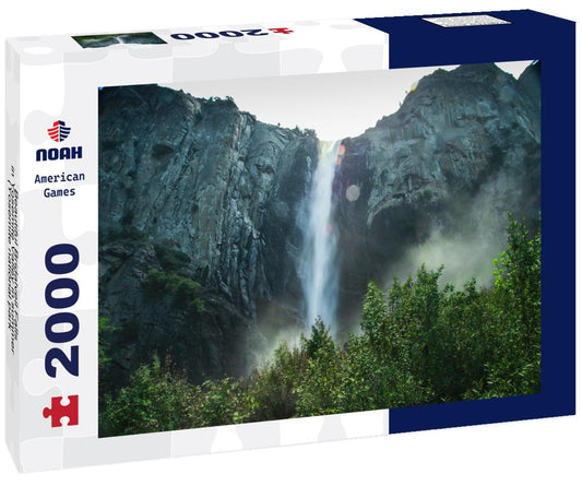 Noah Jigsaw Puzzle Beautiful Bridalveil Falls in Yosemite Valley in summer (Yosemite national park - California, USA) 2000 pieces
