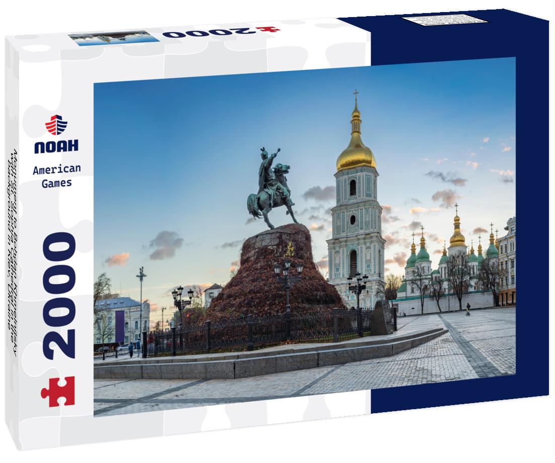 Noah Jigsaw Puzzle Monument to Bohdan Khmelnitsky with St. Sophia Cathedral in the background in Kiev, Ukraine 2000 pieces