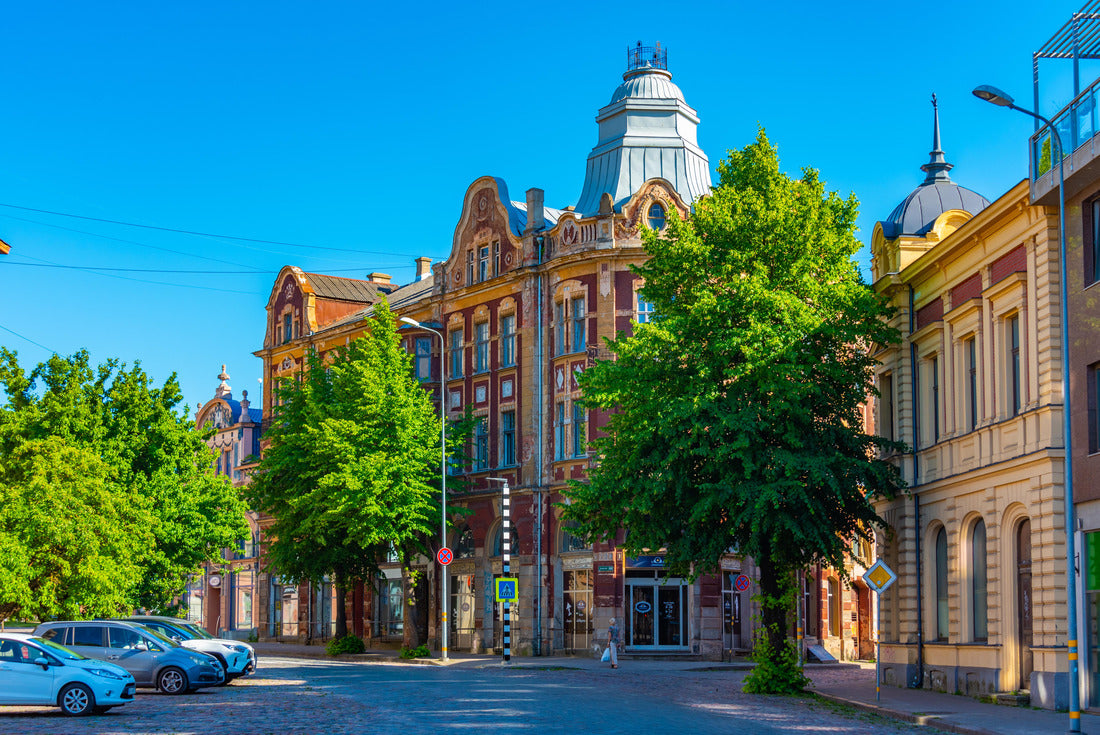 Historic buildings in the Latvian city of Liepaja 2000pc Puzzle