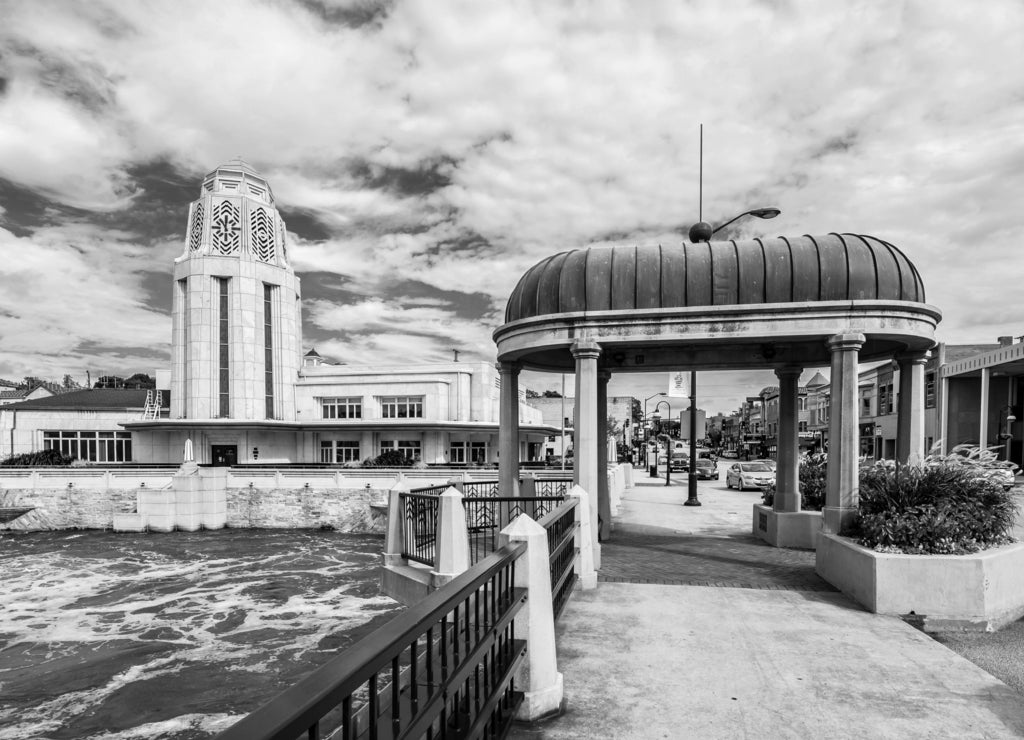 St. Charles Town street view in St. Charles Town of Illinois in black white