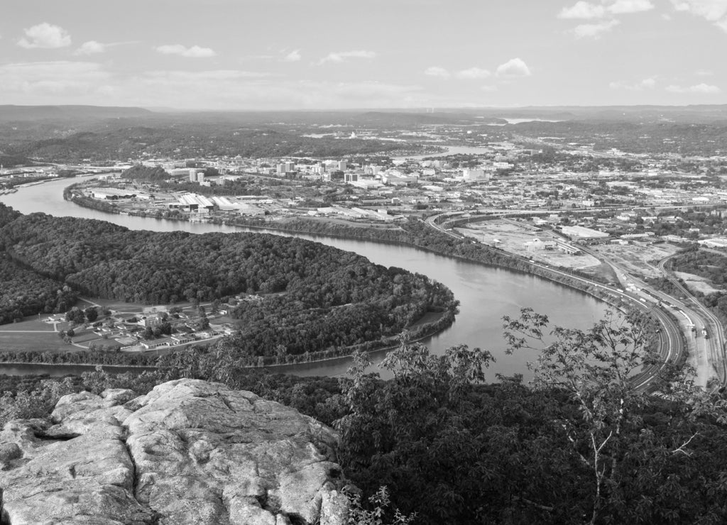 Chattanooga, Tennessee, USA in black white