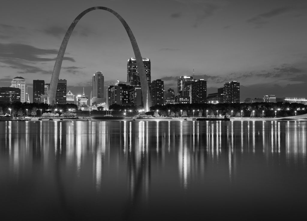City of St. Louis skyline in black white