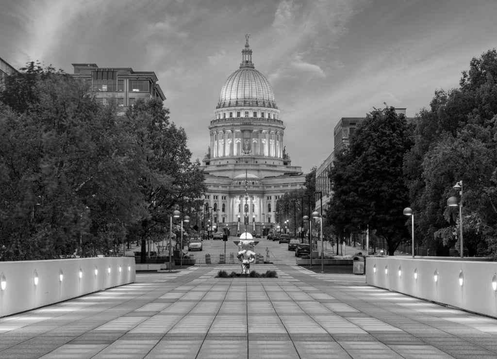 Madison, Wisconsin, USA state Capitol Building in black white