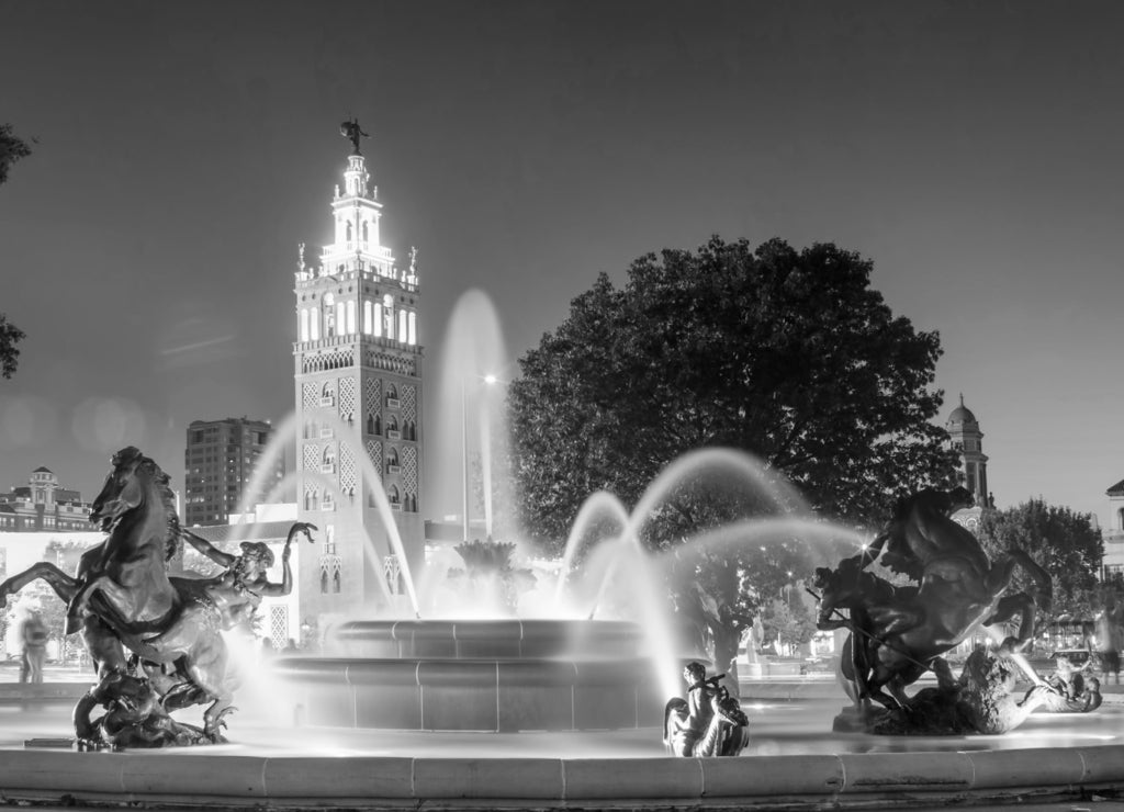 Kansas City Missouri Fountain at Country Club Plaza in black white