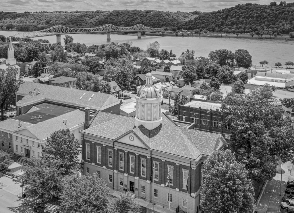 Jefferson County Courthouse, Ohio in black white