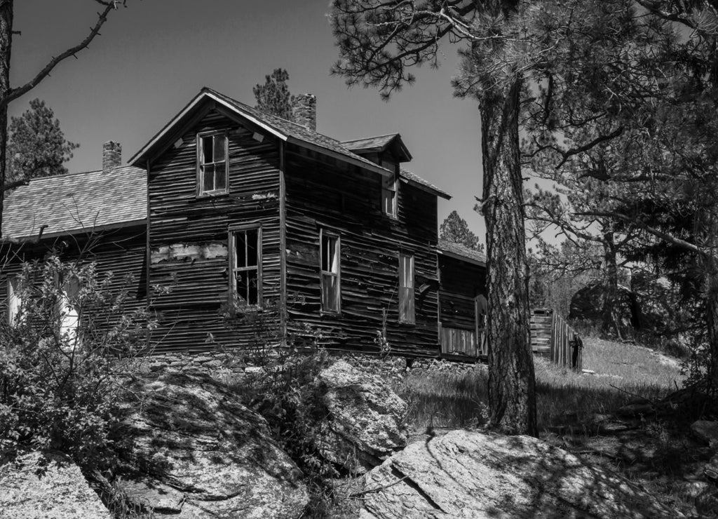 old farmhouse in South Dakota in black white