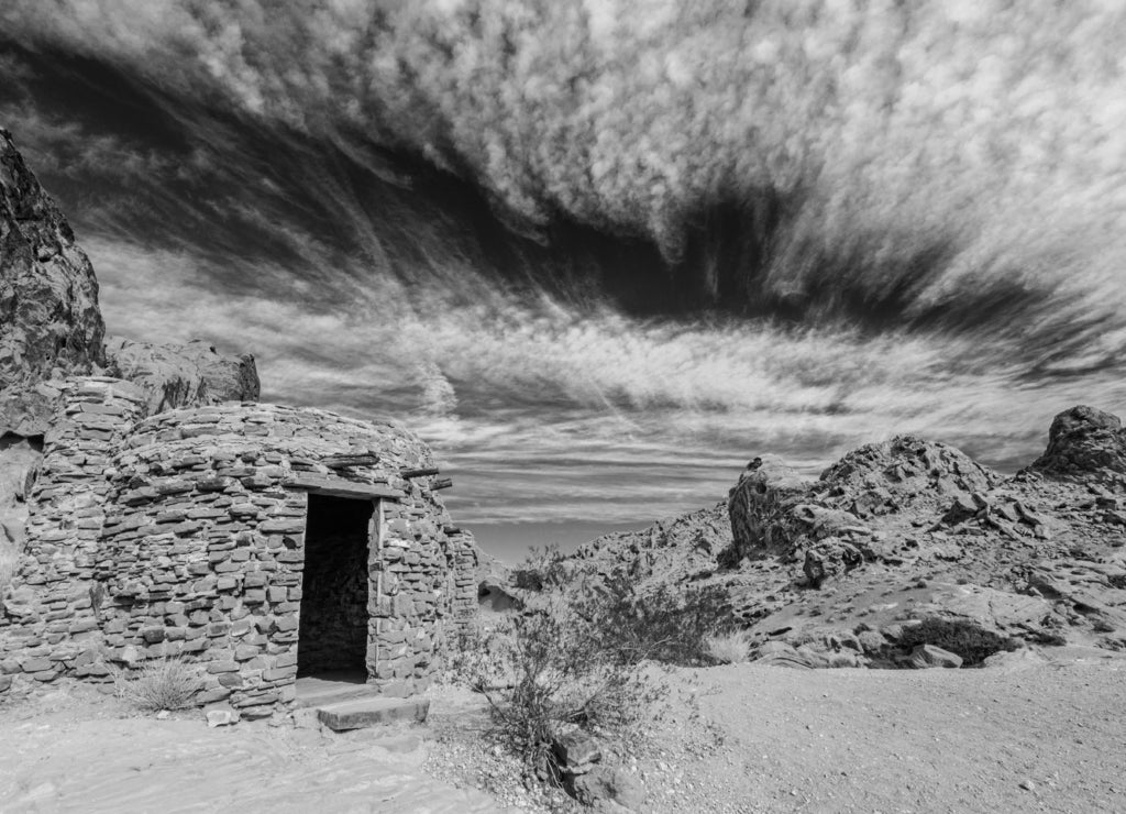 Valley of fire The Cabin, Nevada in black white