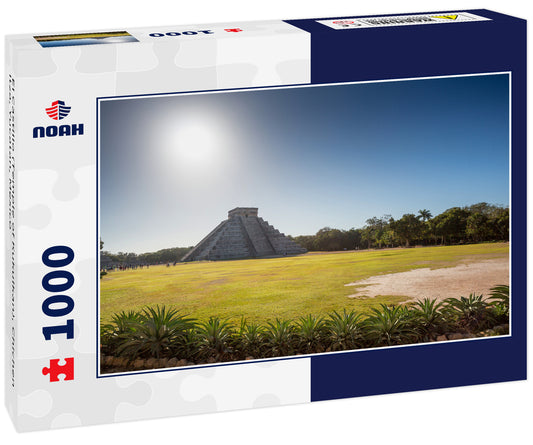 El Castillo (Temple of Kukulkan), Chichen Itza, Yucatan, Mexico