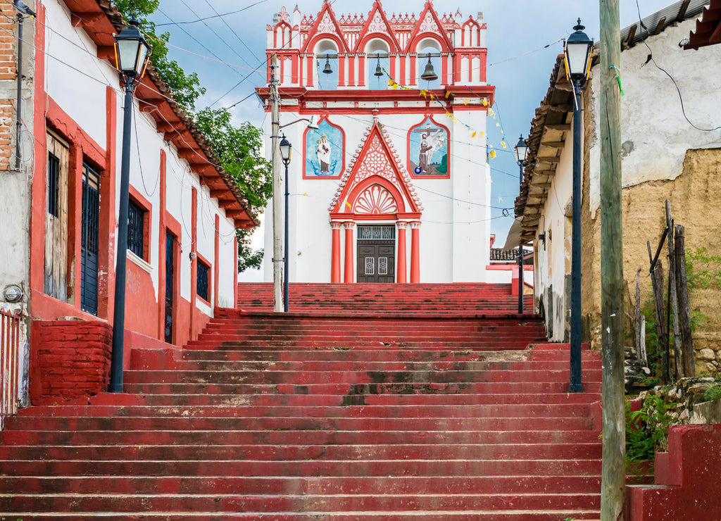 Stunning view of Calvary Temple, colonial church in Chiapa de Corzo, Chiapas, Mexico