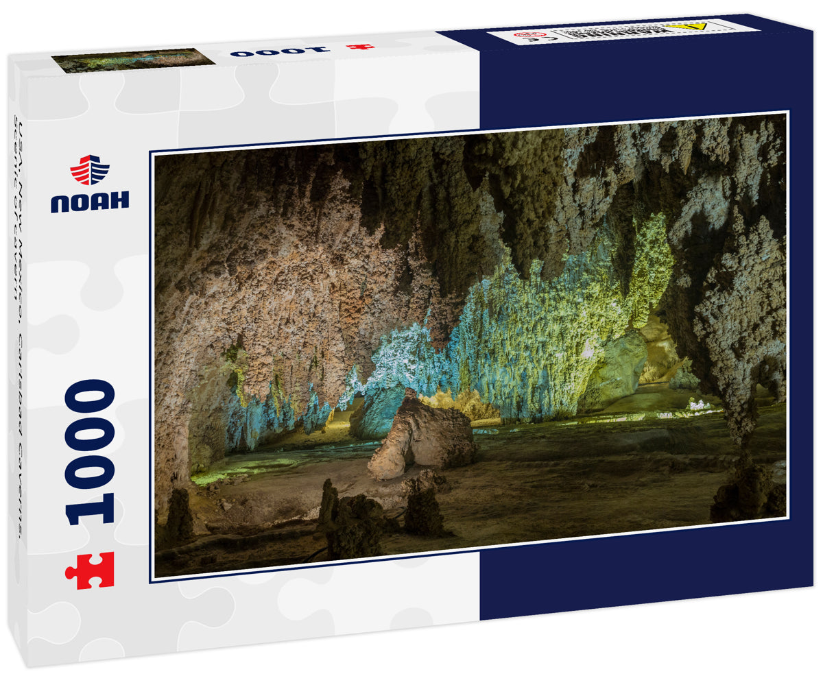 USA, New Mexico, Carlsbad Caverns. Scenic of cavern