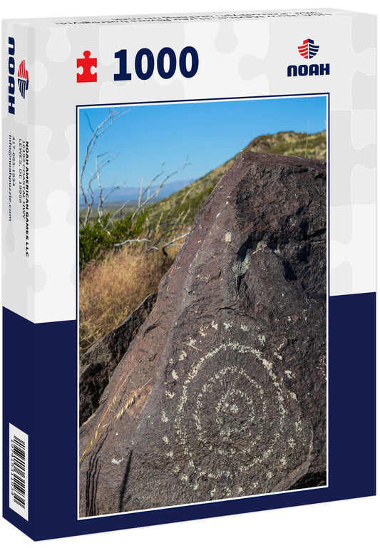 USA, New Mexico, Three Rivers Petroglyph Site. Petroglyph etching on rock