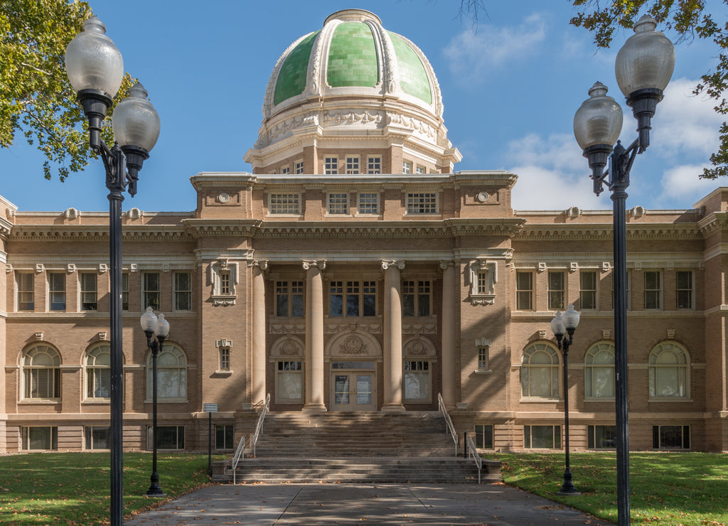 Chaves County Courthouse in Roswell, New Mexico