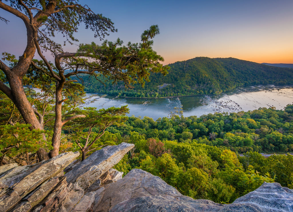 Sunset view of the Potomac River, from Weverton Cliffs, near Harpers Ferry, West Virginia