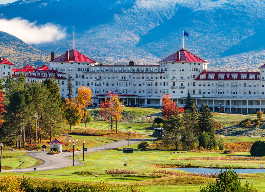 New Hampshire in Autumn - White Mountain Resort