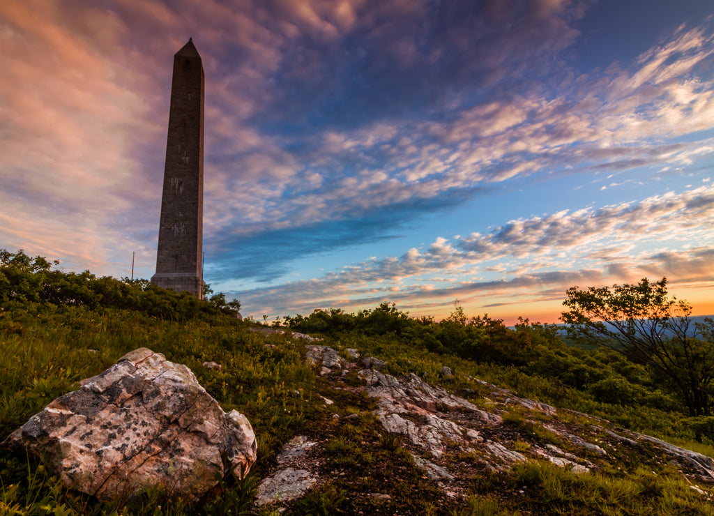 Monument marks top of New Jersey at High Point State Park